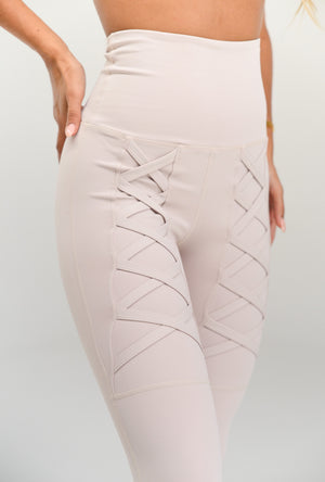 Sara Legging in Latte