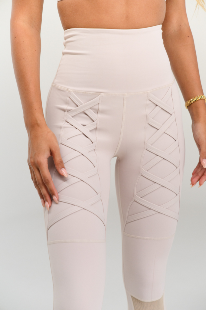 Sara Legging in Latte