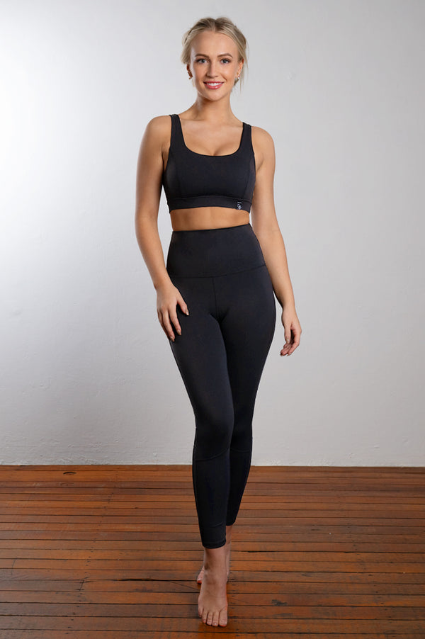 Selina Legging in Raven